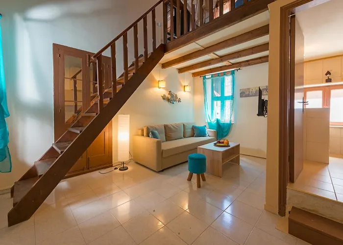 The Old Town Neighbourhood